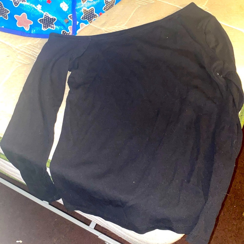 Black side top